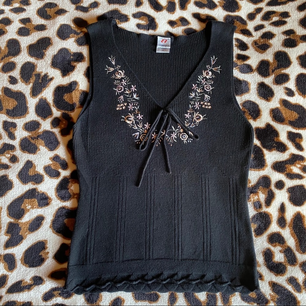 vintage black floral embroidered knit blouse